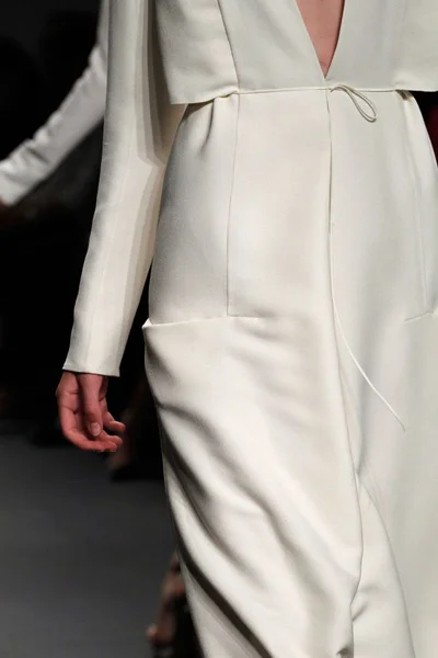 Look 50
